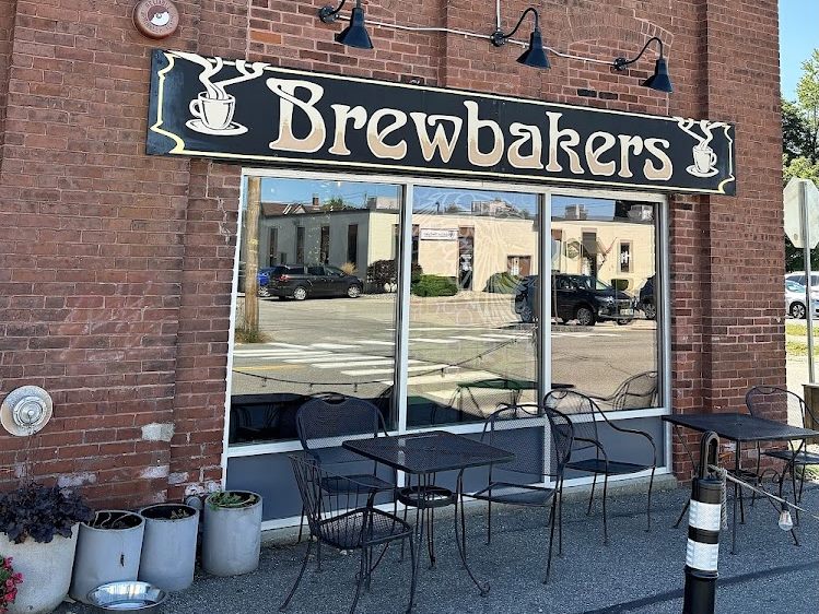 Brewbakers Café exterior